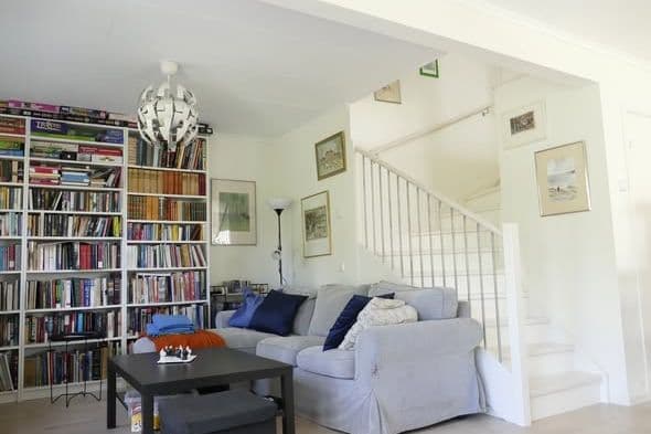 Tre möblerade rum i Ultuna, Uppsala