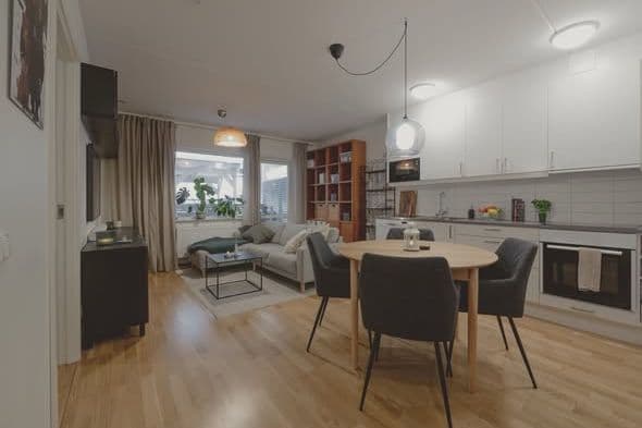 Ljus 2:a med stor uteplats i Rosendal